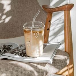 Trinkglas Herzen weiß